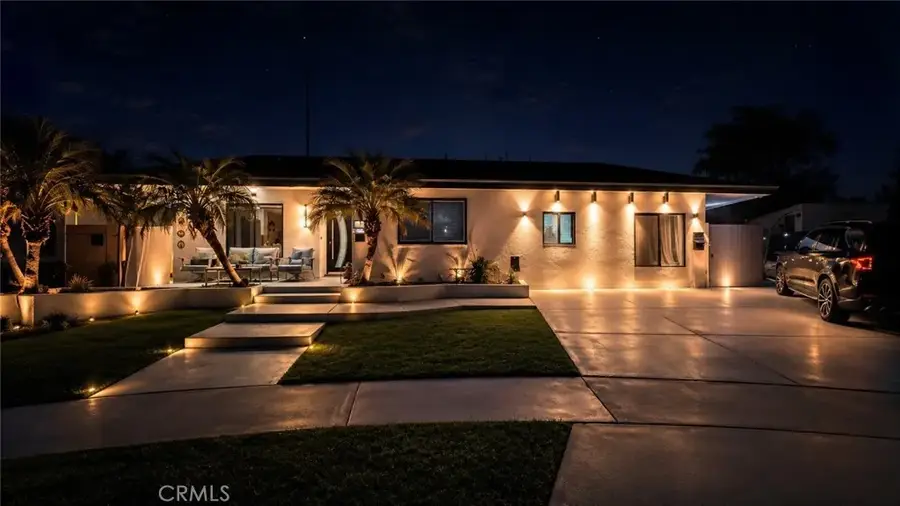 16842 Lucia Lane, Huntington Beach, CA 92647 - #3