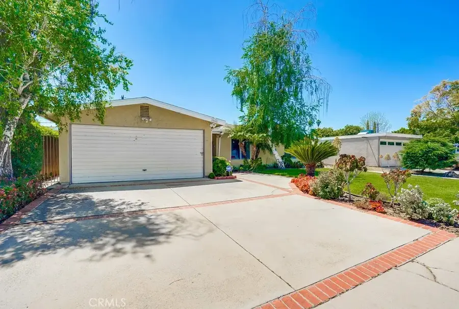 20606 Skouras Drive, Winnetka, CA 91306 - #2