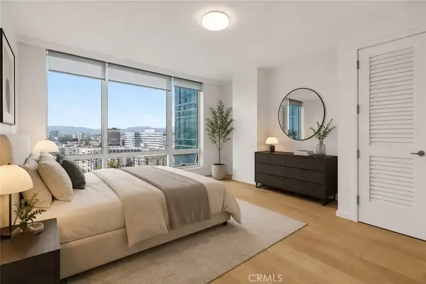 877 Francisco Street #1818, Los Angeles, CA 90017