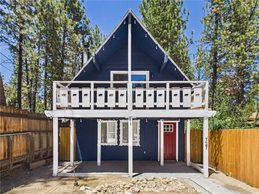 727 Elysian Boulevard, Big Bear City, CA 92314 - #2