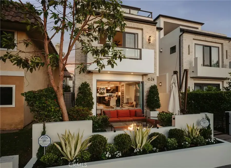 624 14th Street, Huntington Beach, CA 92648 - #2