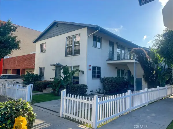 11158 Massachusetts, Los Angeles, CA 90025