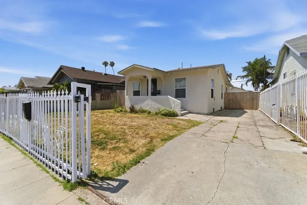 1221 W 73rd Street, Los Angeles, CA 90044 - #1