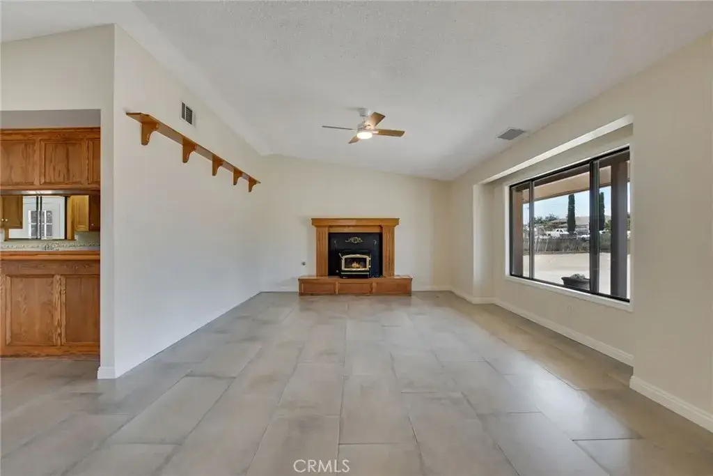 9205 9th, Hesperia, CA 92345 - #1