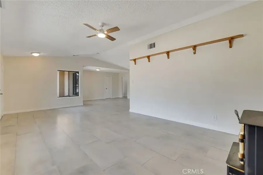 9205 9th, Hesperia, CA 92345 - #3