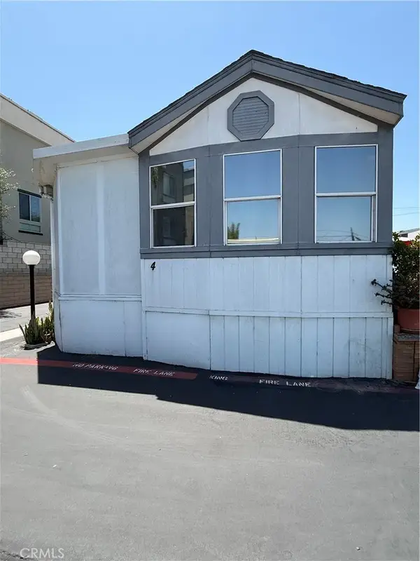 1660 Whittier Ave #4, Costa Mesa, CA 92627