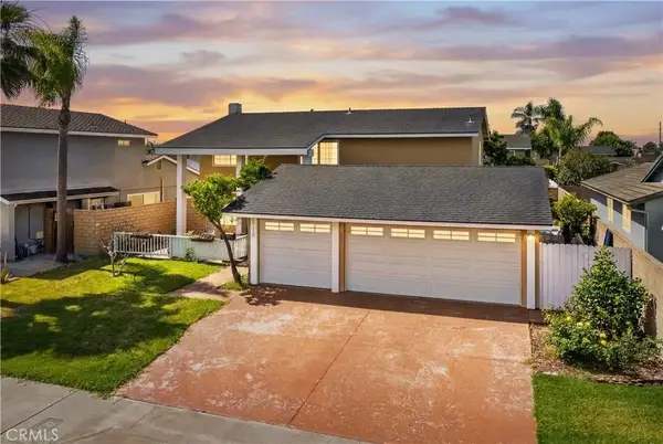 8712 Bellmead Drive, Huntington Beach, CA 92646
