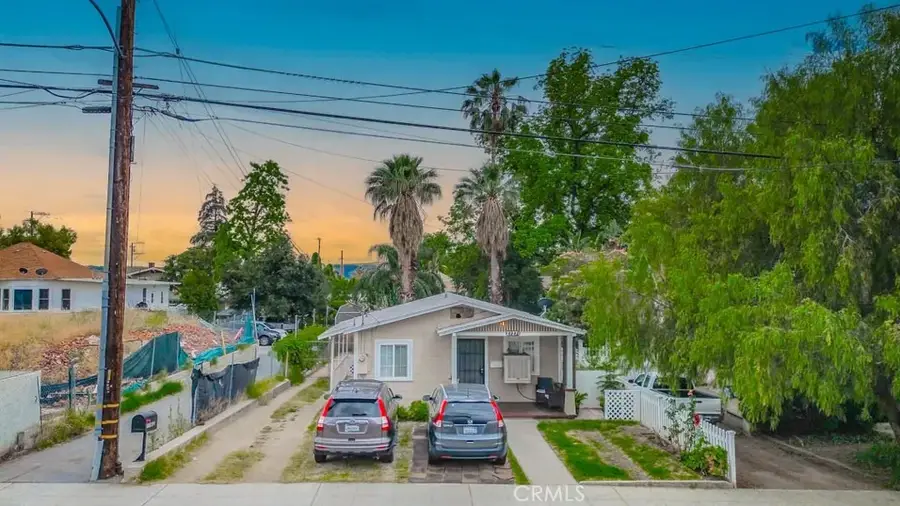 27271 Pacific St, Highland, CA 92346 - #3