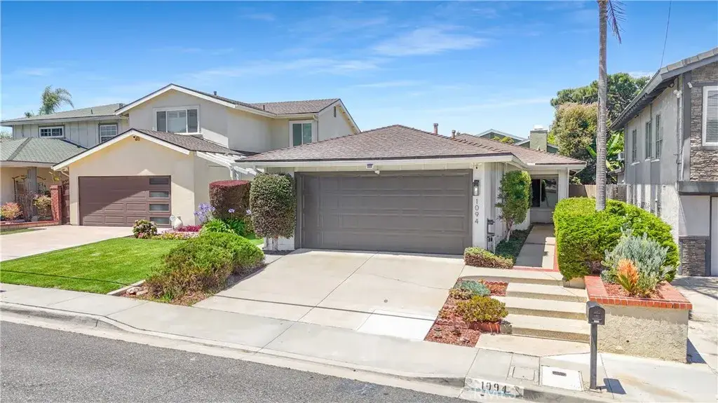 1094 Sea Bluff, Costa Mesa, CA 92627 - #1