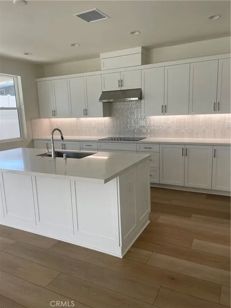 527 San Lorenzo Road, San Buenaventura Ventura, CA 93004 - #2