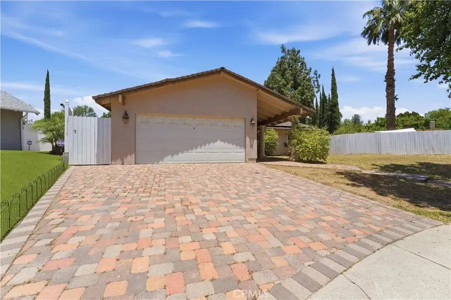 20853 Laurent Street, Chatsworth, CA 91311 - #2