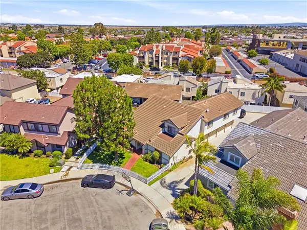 4891 Vista Drive, Huntington Beach, CA 92649