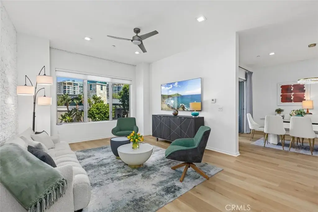 21 Gramercy #220, Irvine, CA 92612 - #1