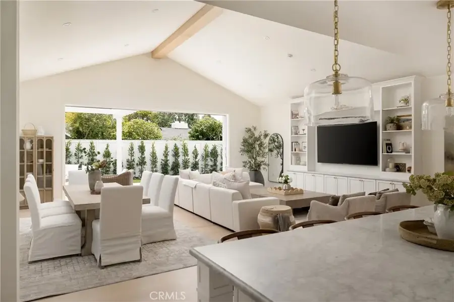 1112 Pembroke Lane, Newport Beach, CA 92660 - #3