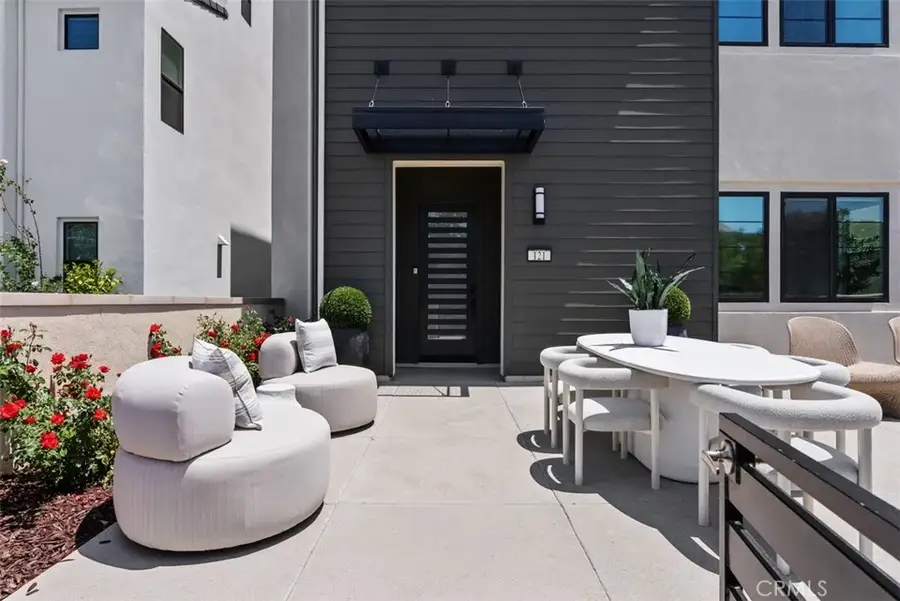 121 Bosal, Irvine, CA 92618 - #3