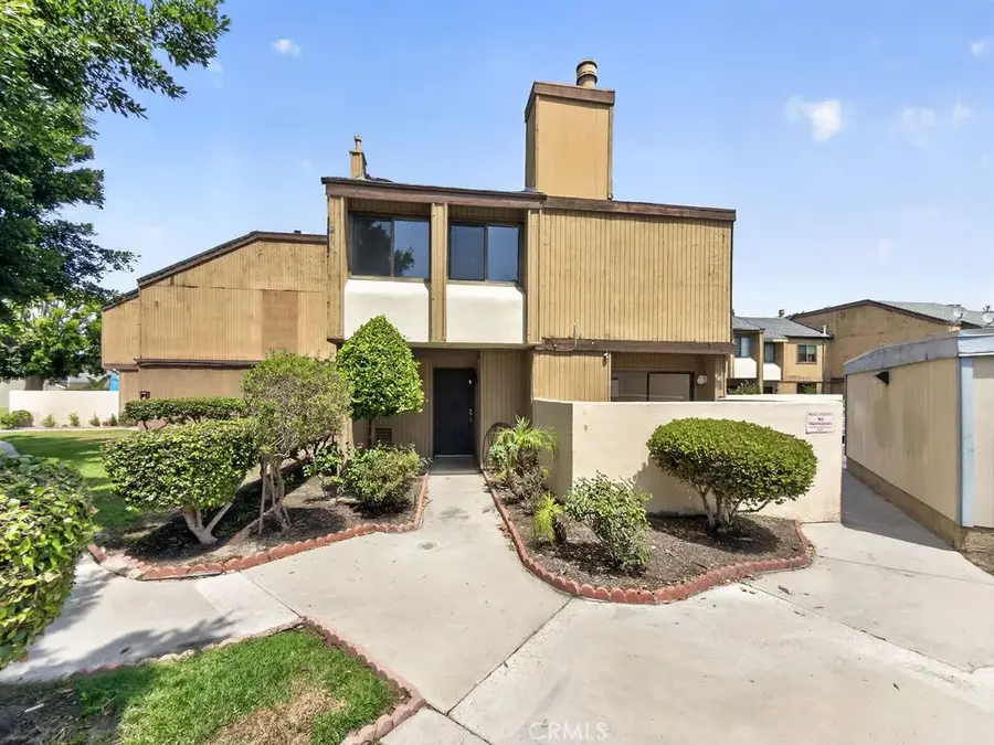 1381 S Walnut #2304, Anaheim, CA 92802 - #2