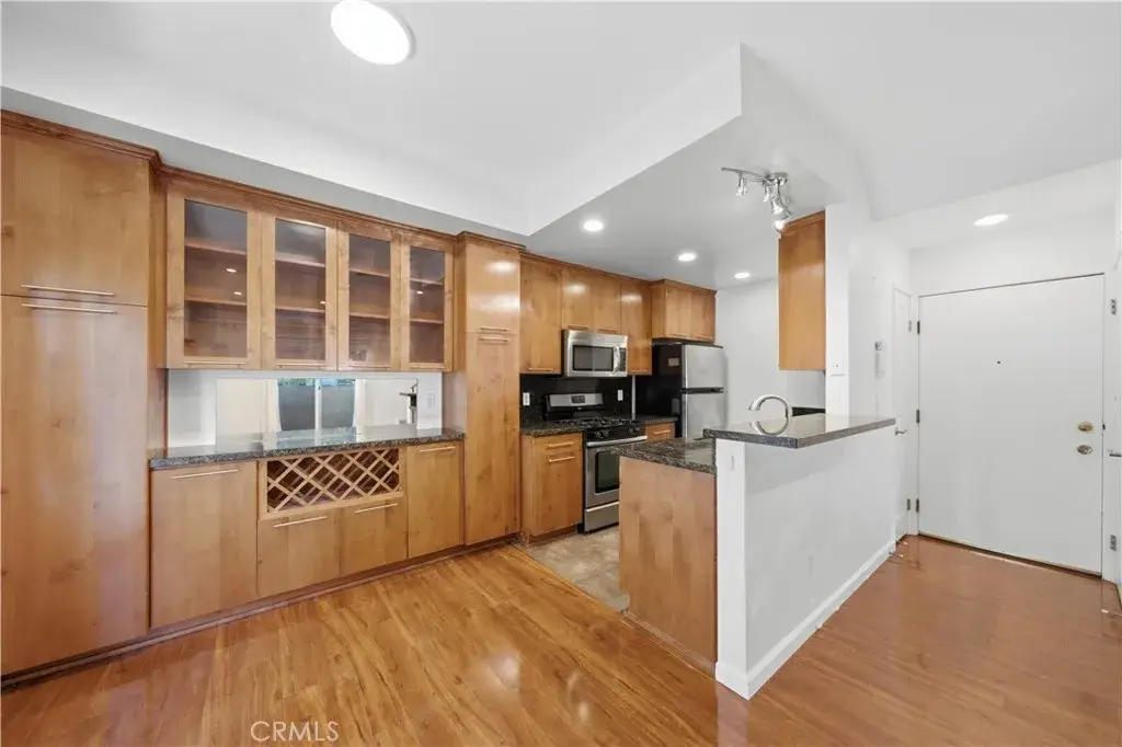 1554 N Hobart #2, Los Angeles, CA 90027 - #1
