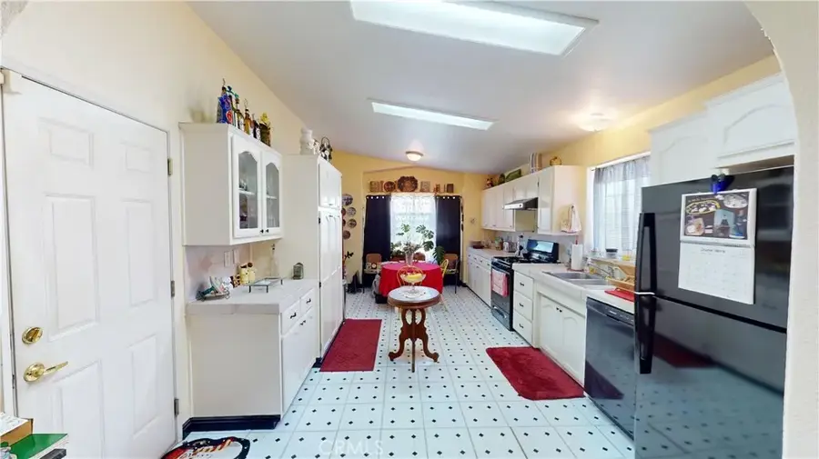 7271 Katella #101, Stanton, CA 90680 - #3