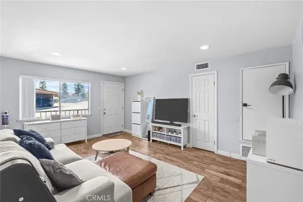 1554 Border #B, Corona, CA 92882