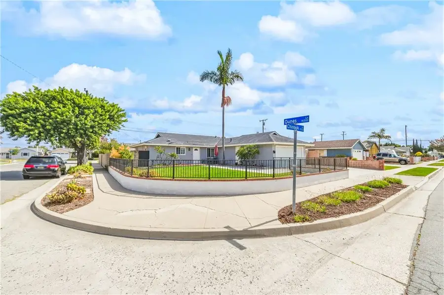 5921 Chinook Drive, Huntington Beach, CA 92647 - #2