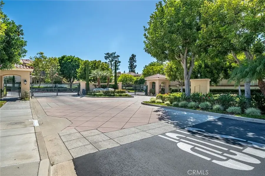 2466 Aquasanta, Tustin, CA 92782 - #2