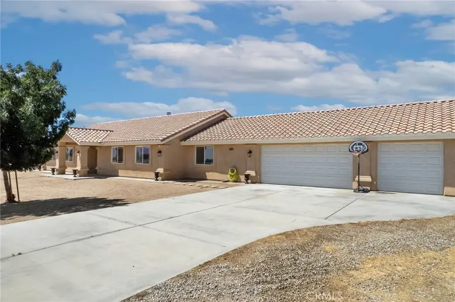 11385 Trinity Road, Oak Hills, CA 92344 - #3