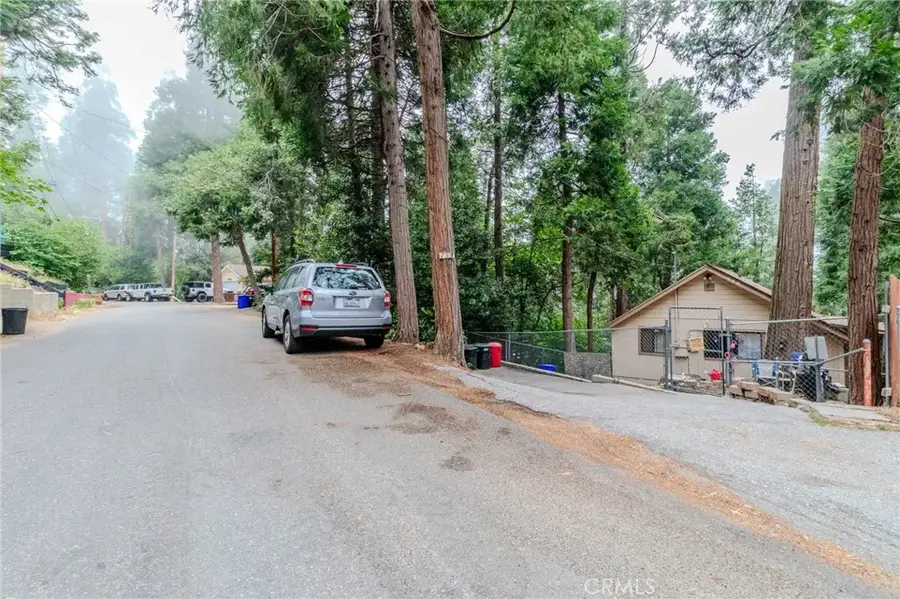 753 Woodland, Crestline, CA 92325 - #3