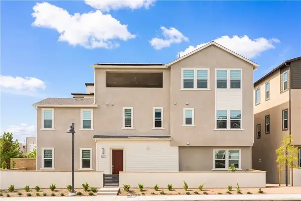 201 Yerba, Irvine, CA 92618