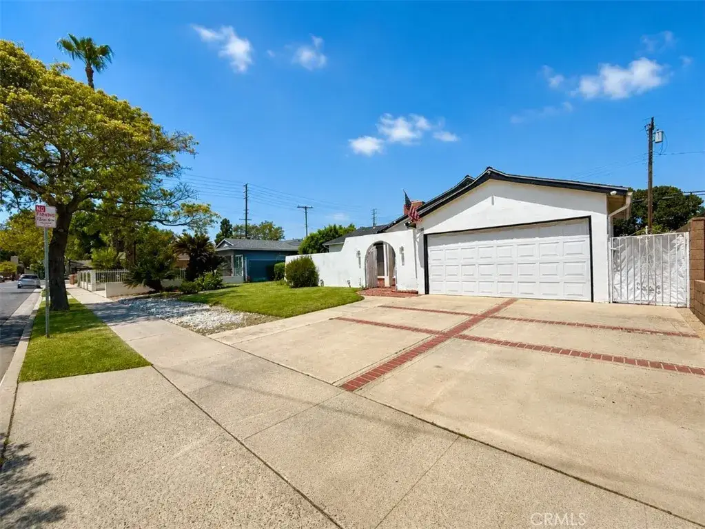 2209 Grovemont, Santa Ana, CA 92705 - #1