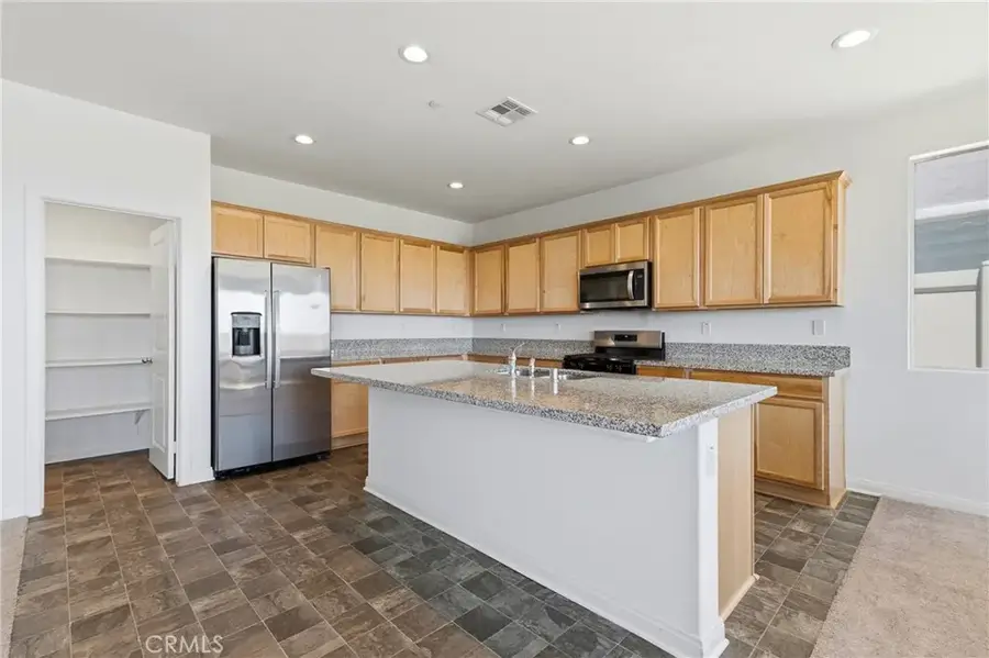 711 Ballesteros, Perris, CA 92571 - #3