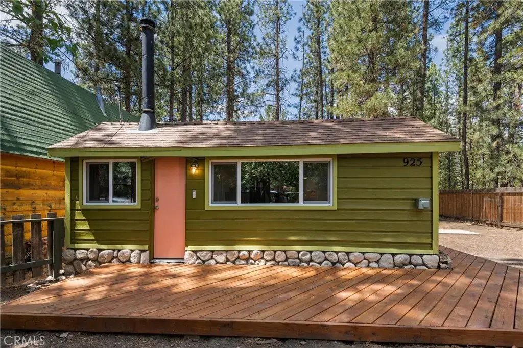 925 W Rainbow Boulevard, Big Bear City, CA 92314 - #1