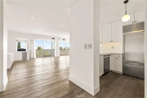 999 N Doheny Dr #310, West Hollywood, CA 90069