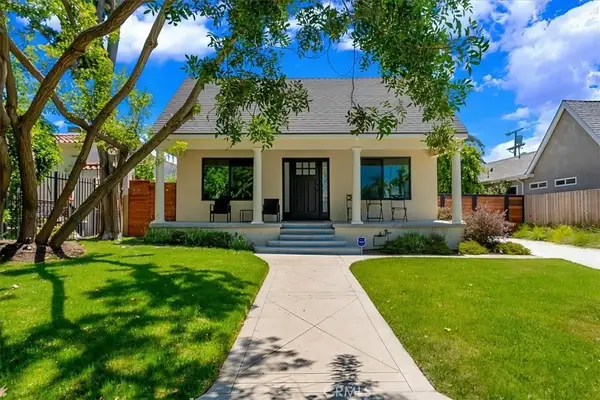 584 N Plymouth Boulevard, Los Angeles, CA 90004