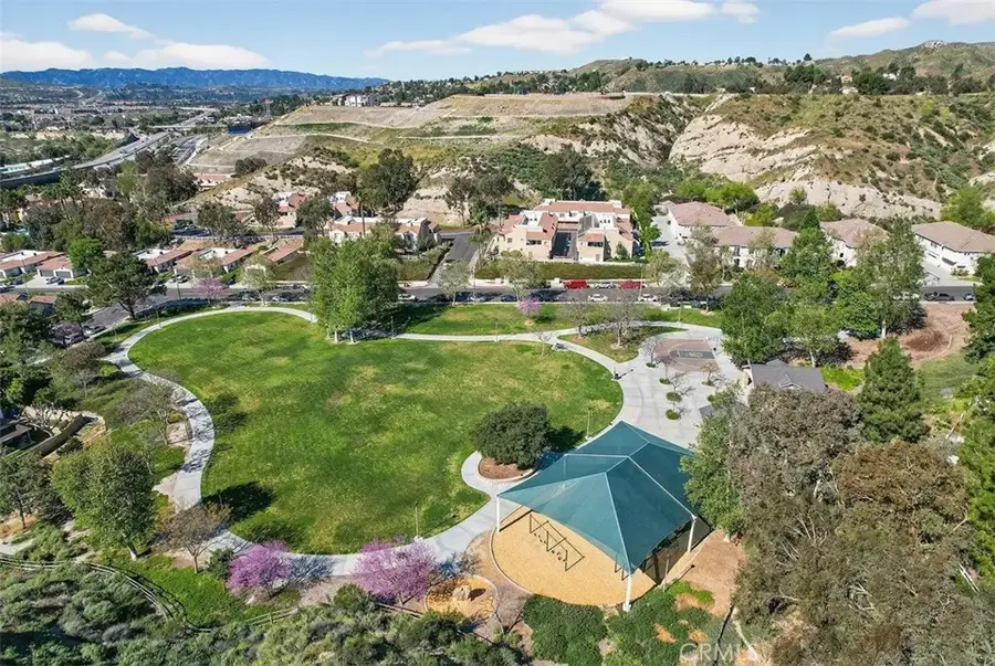 28857 Pineridge Lane, Canyon Country, CA 91387 - #3
