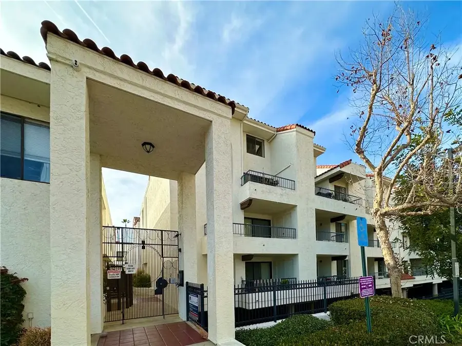 3525 Lebon Drive #204, San Diego, CA 92122 - #2