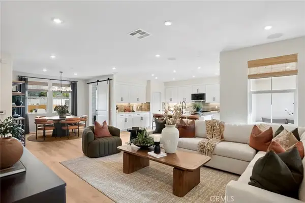 545 Gregory Way, Glendora, CA 91740