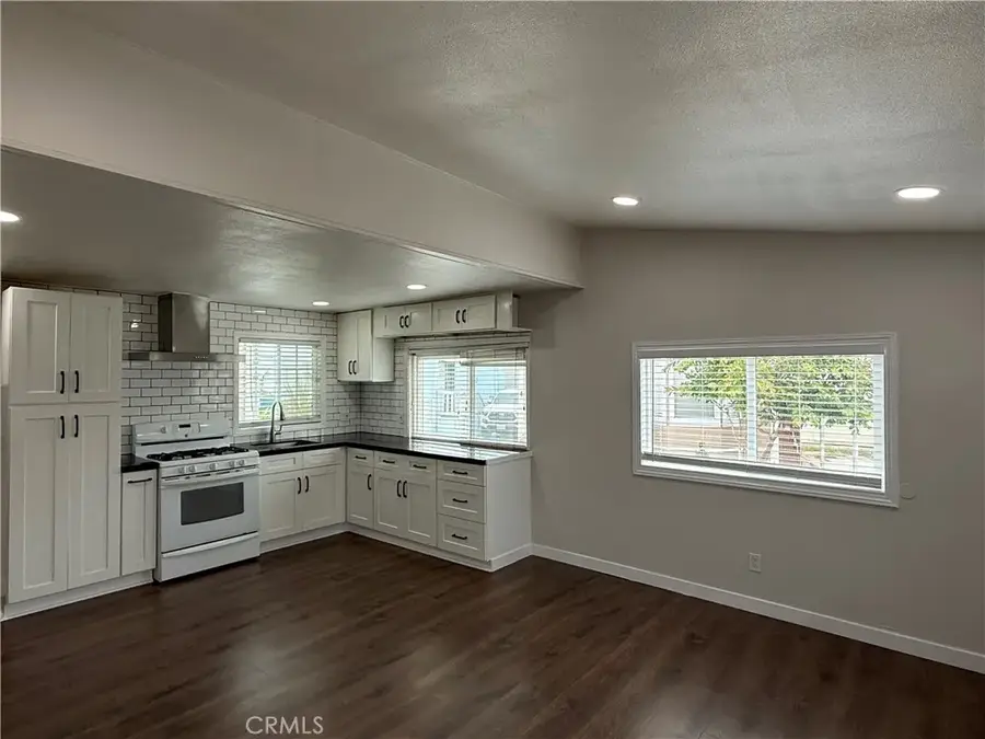 1741 Pomona #21, Costa Mesa, CA 92627 - #2