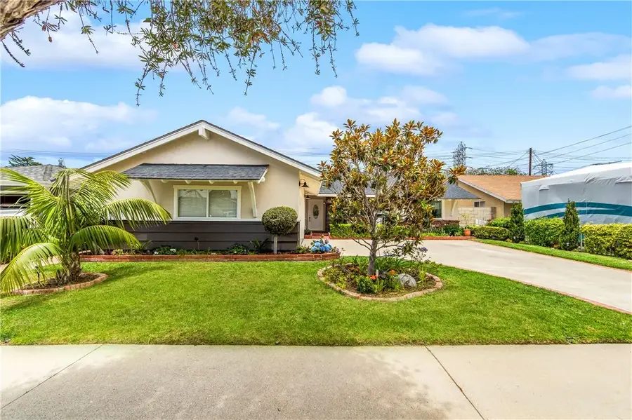10441 Sunday, Huntington Beach, CA 92646 - #2