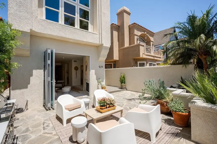 519 10th, Huntington Beach, CA 92648 - #2