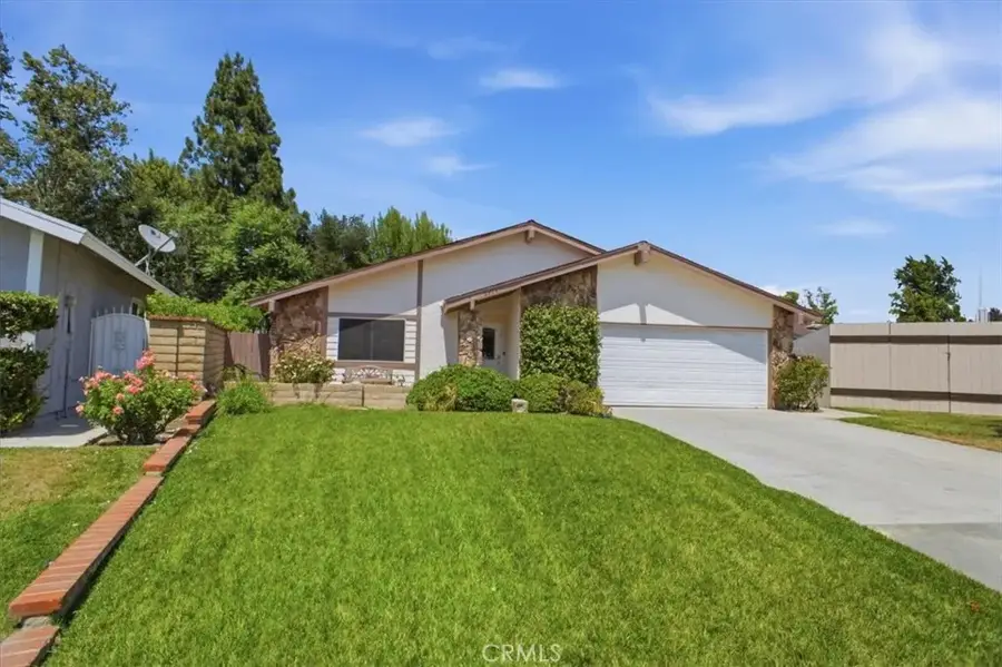 25097 Green Mill Avenue, Newhall, CA 91321 - #2