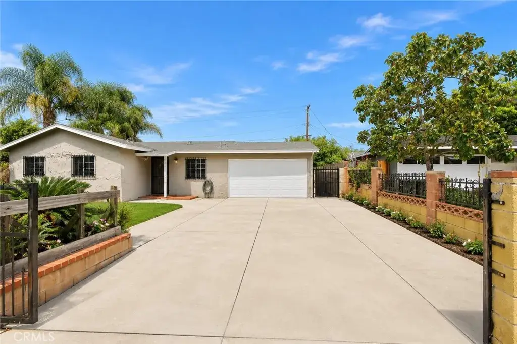 2011 W Wilshire, Santa Ana, CA 92704 - #1