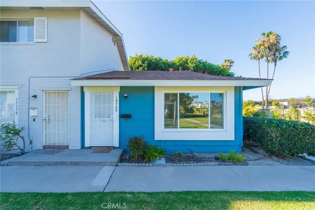19760 Kingswood, Huntington Beach, CA 92646 - #1
