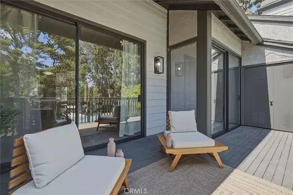 2538 W Macarthur Boulevard #J, Santa Ana, CA 92704