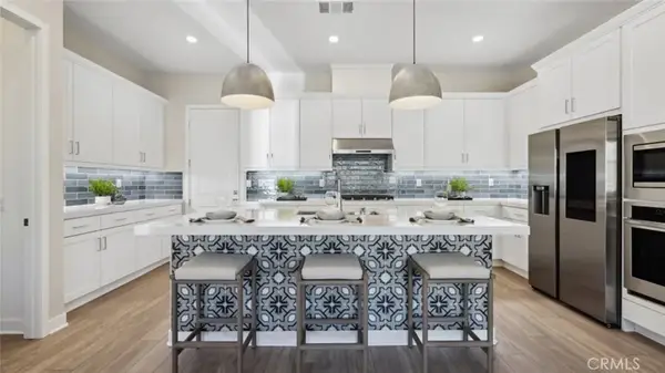 24557 Via La Sombrilla, Valencia, CA 91354