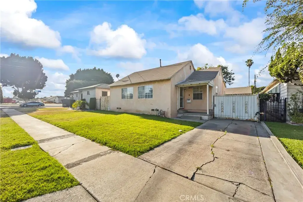 1209 E 124th Street, Los Angeles, CA 90059 - #1
