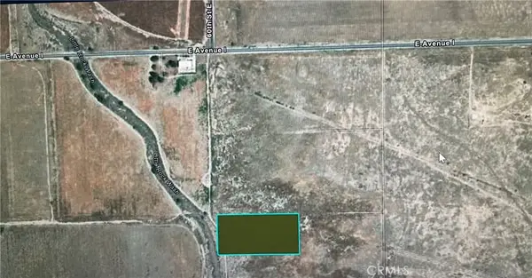 60 Kettering, Lancaster, CA 93535