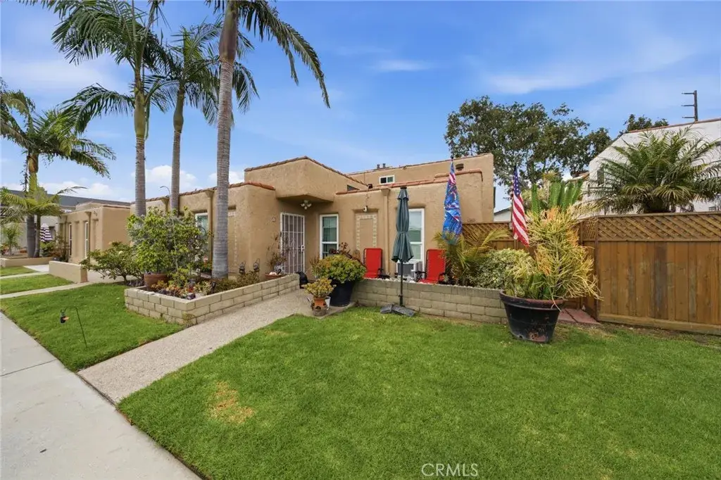 206 Portland Avenue, Huntington Beach, CA 92648 - #1