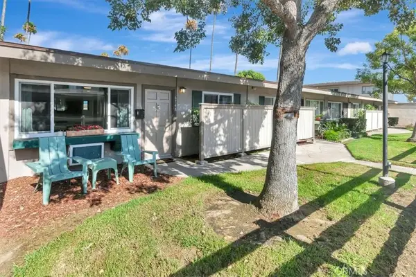 674 W Main Street #A, Tustin, CA 92780