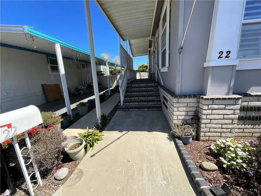 1750 Whittier Ave #22, Costa Mesa, CA 92627 - #3