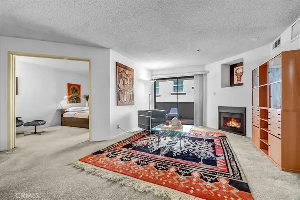 35 Linden Ave Unit 304, Long Beach, CA 90802
